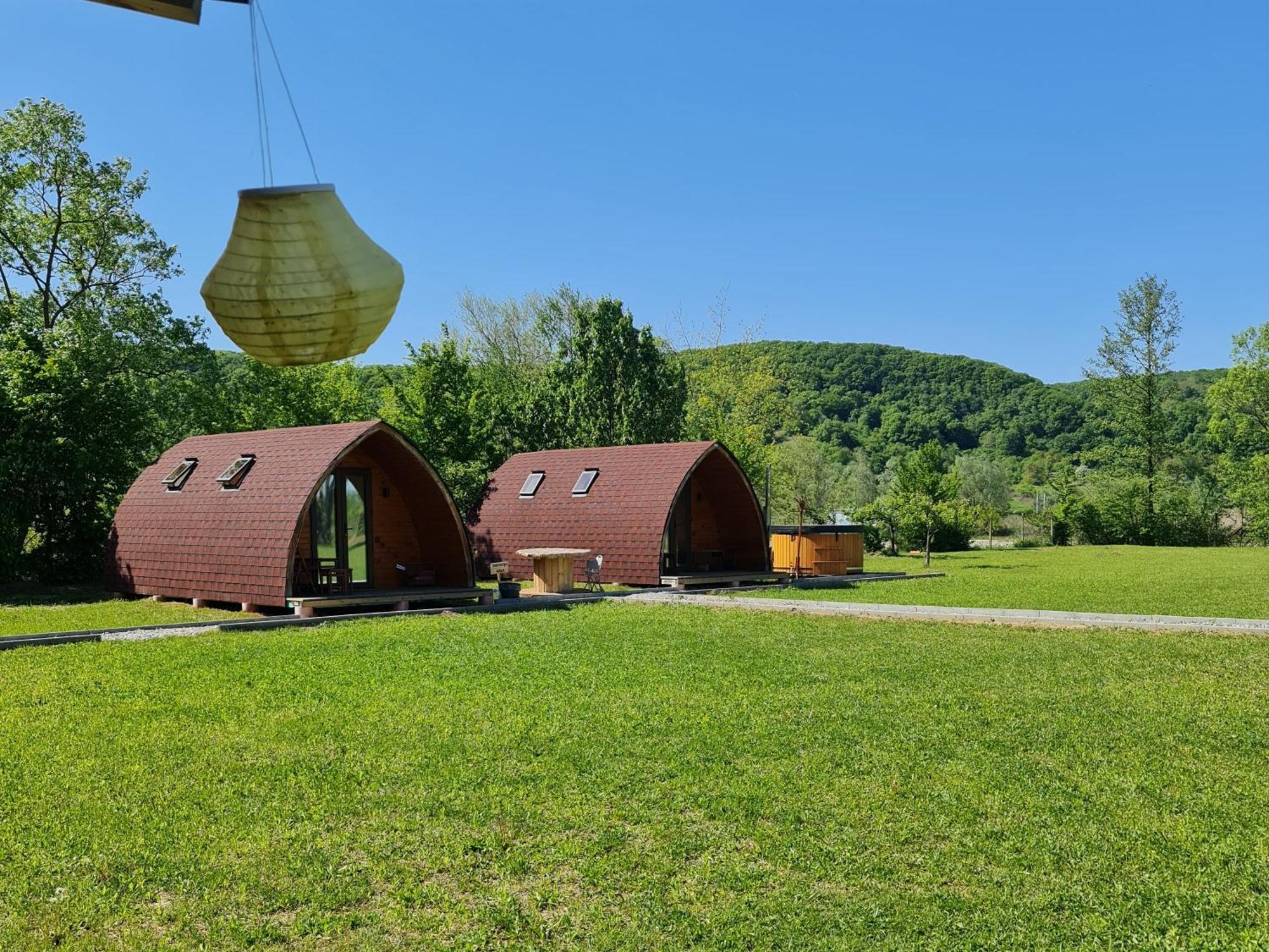 Casute In Mijlocul Naturii - Wild Camp Avrig Exteriér fotografie